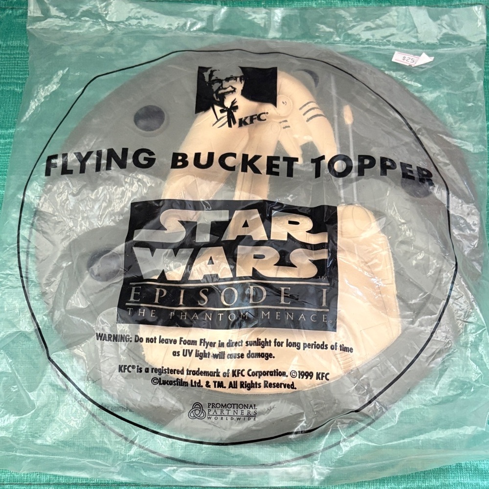 Vintage Star Wars KFC Flying Bucket Topper, Battle Droid, 1999#